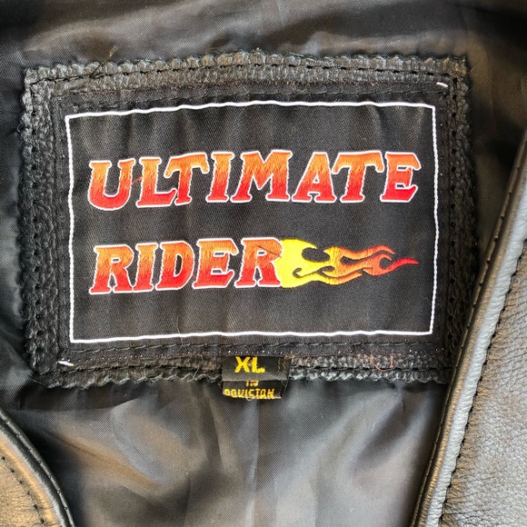 ULTIMATE RIDER Black Leather Biker Vest, Size XL - Picture 5 of 10